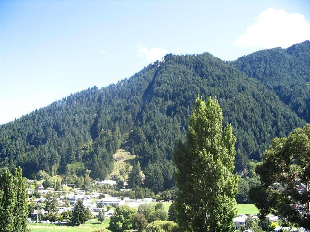 Turner Heights Townhouses Queenstown Exterior photo